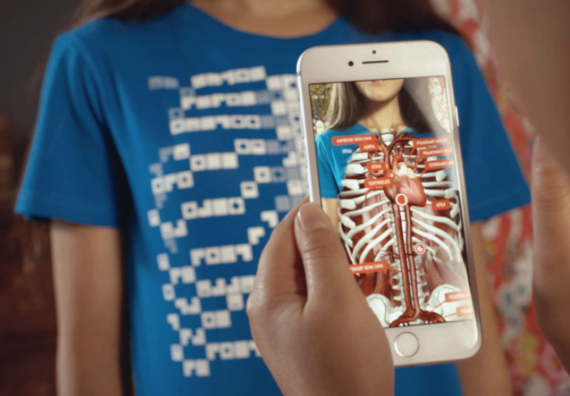 Curiscope Virtuali-tee - Augmented Reality T-Shirt für Erwachsene